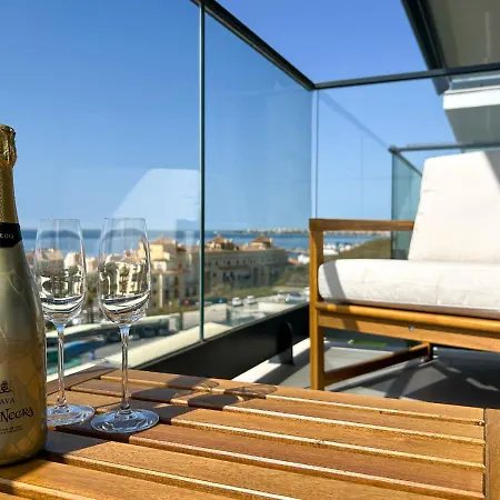 Orizon 07 With Balcony And Sea View *