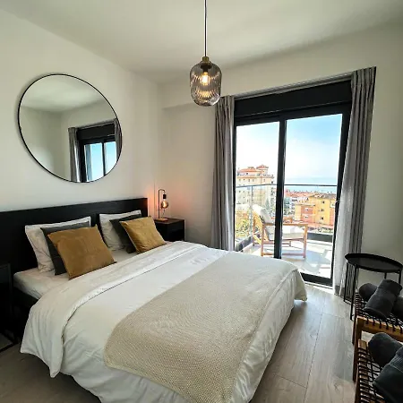 Apartment Orizon 07 With Balcony And Sea View